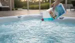 Klarwasser im Whirlpool: Zusätze für brillante Hygiene